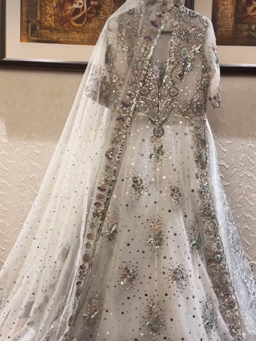 Aks-e-Noor